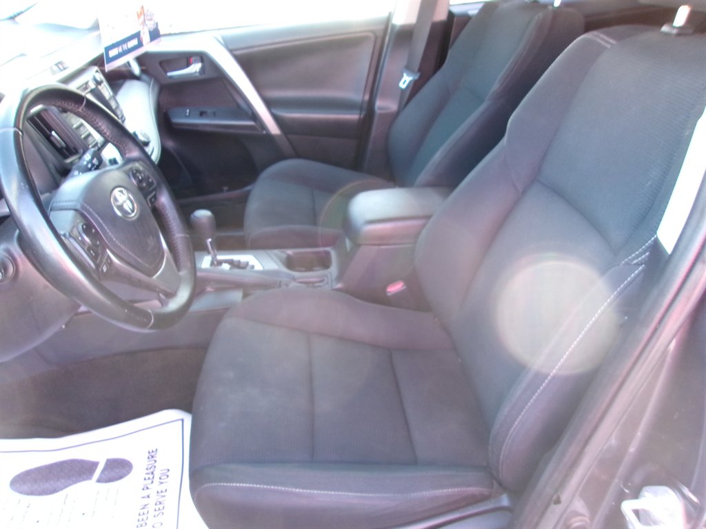 2017 Toyota RAV4 - $13,995
