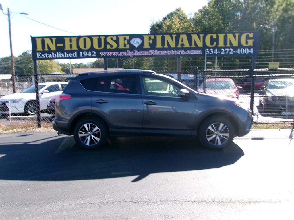 2017 Toyota RAV4 - $13,995