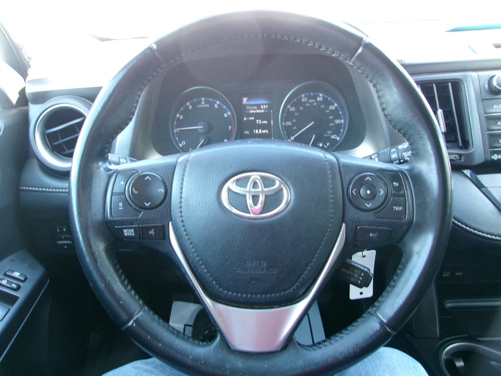 2017 Toyota RAV4 - $13,995