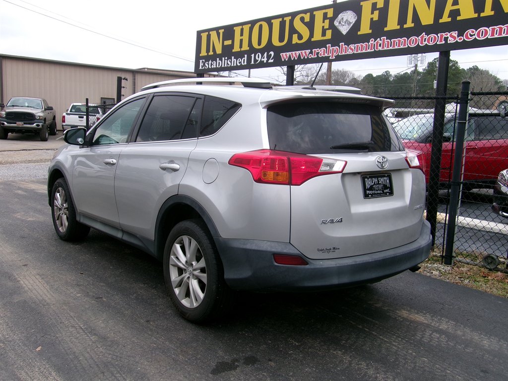 2015 Toyota RAV4 - $14,995