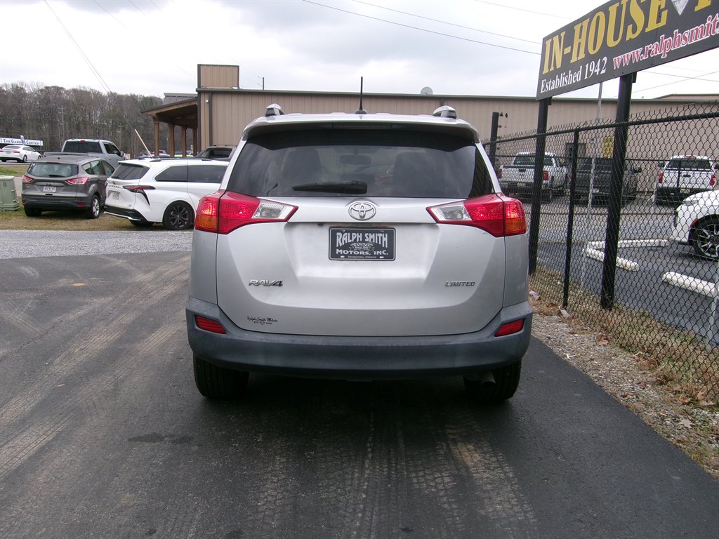 2015 Toyota RAV4 - $14,995