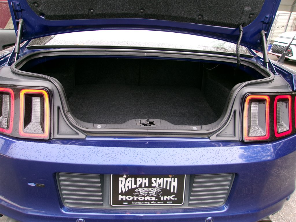 2014 Ford Mustang V6 photo