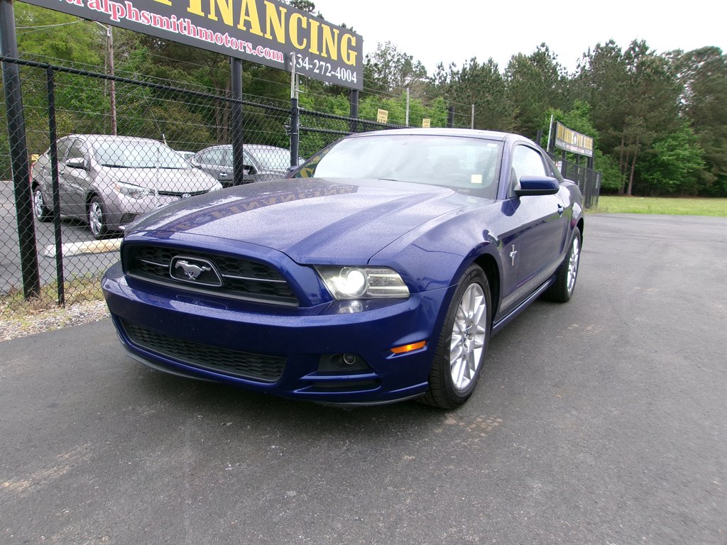 2014 Ford Mustang V6 photo