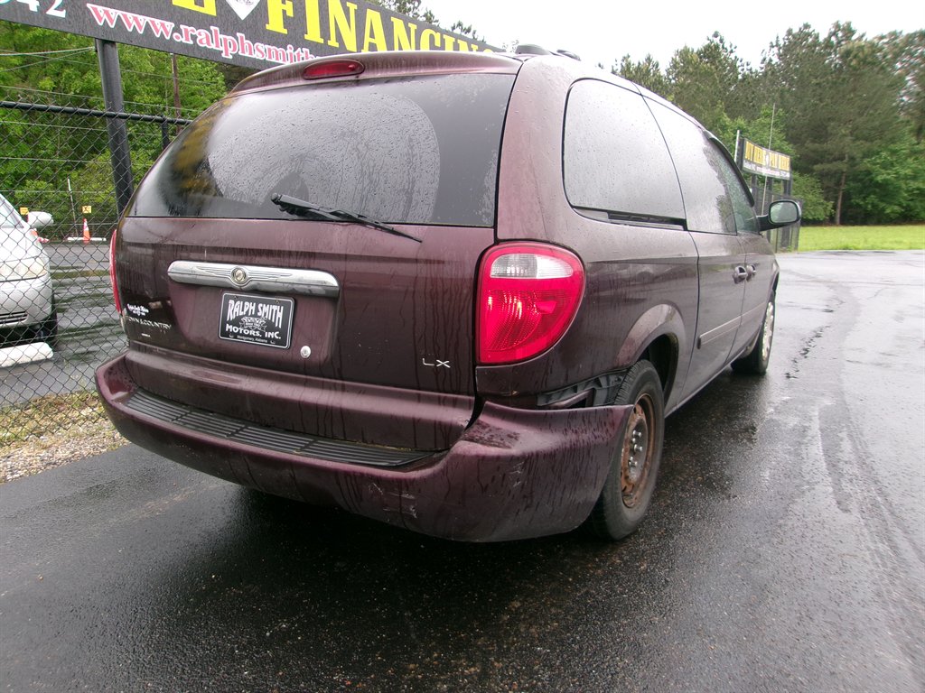 2004 Chrysler Town & Country LX Family Value photo