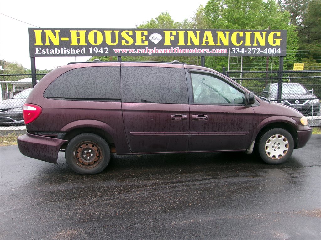 2004 Chrysler Town & Country LX Family Value photo