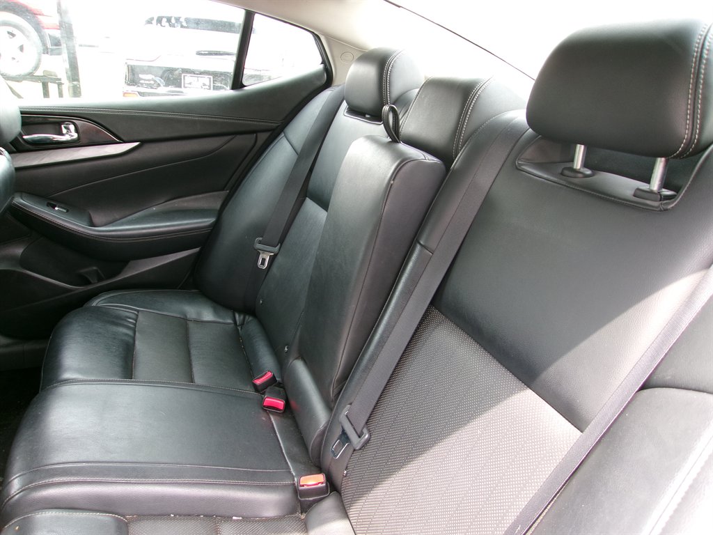 2018 Nissan Maxima SV photo