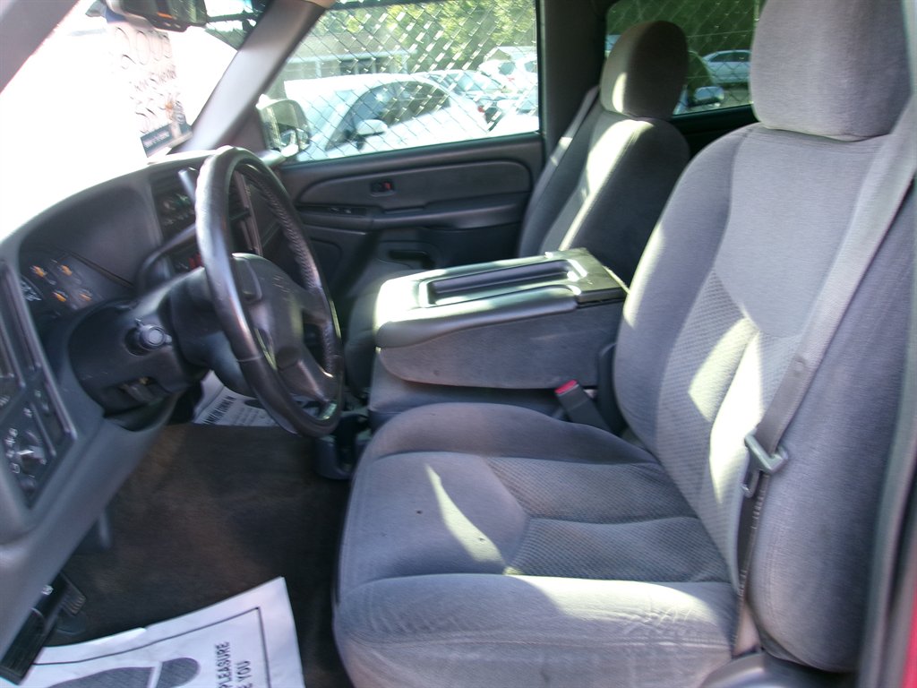 2005 Chevrolet Silverado - $8,995