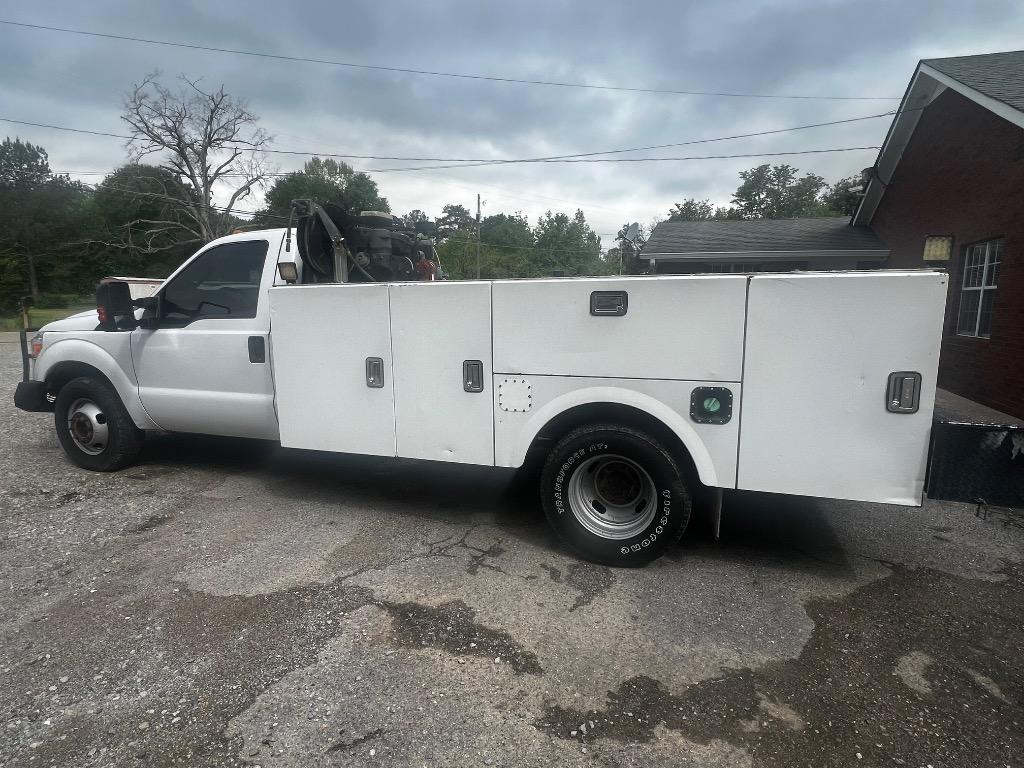 2014 Ford F-350 XL photo