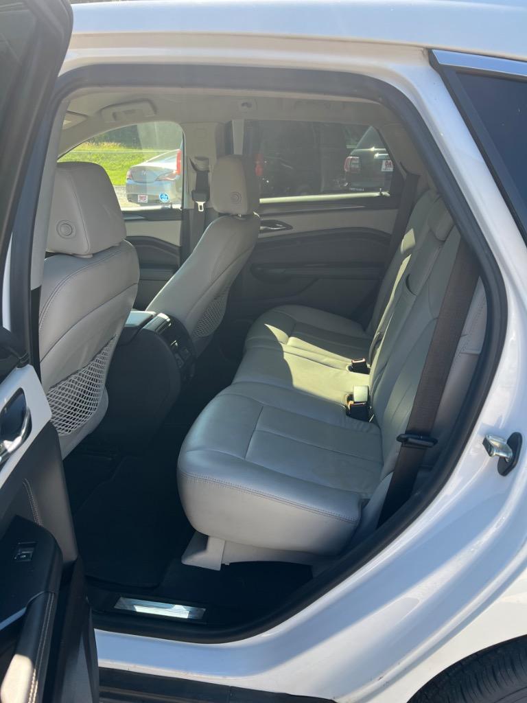 2014 Cadillac SRX - $15,500
