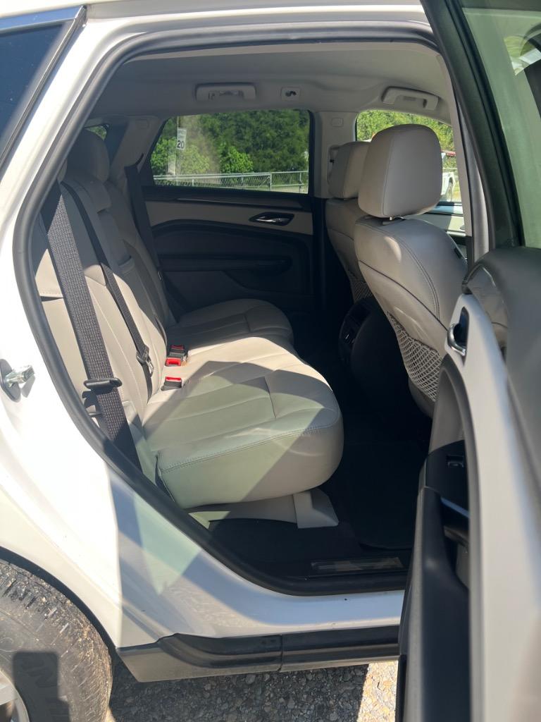2014 Cadillac SRX - $15,500