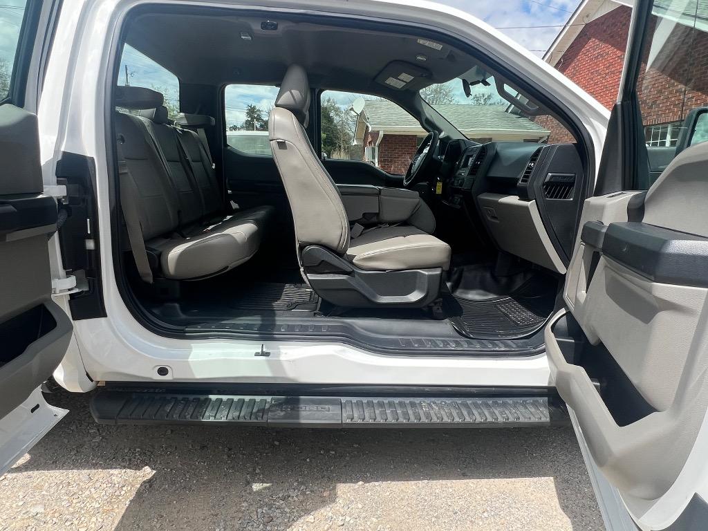 2017 Ford F-150 - $16,500