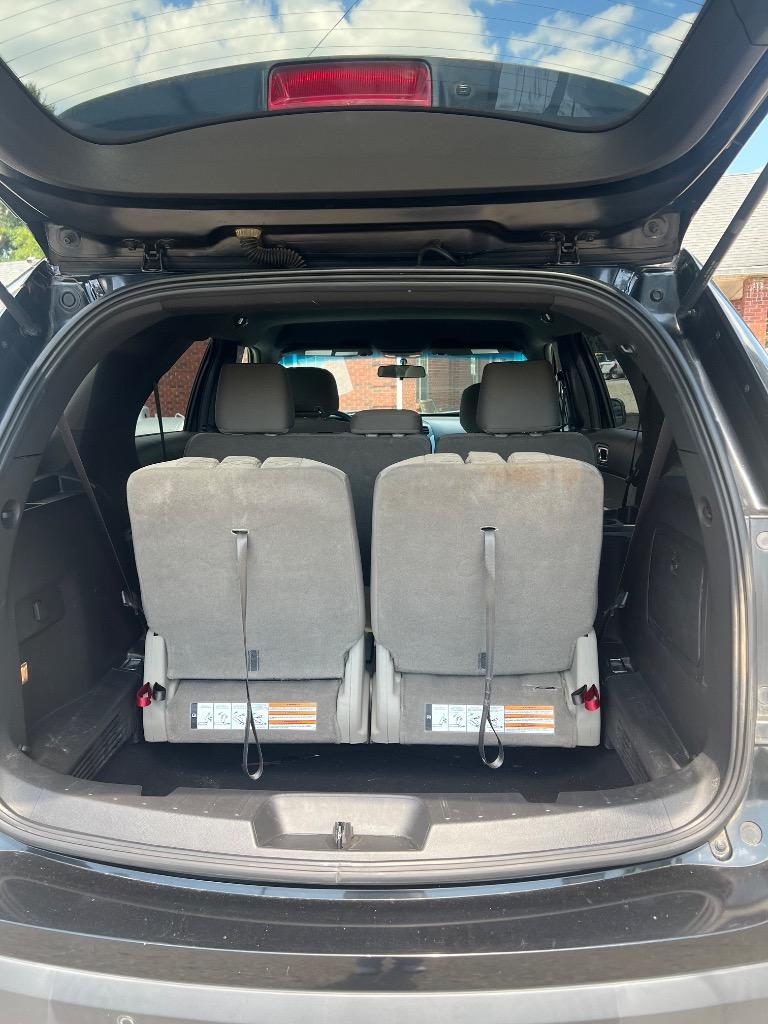 2014 Ford Explorer - $10,500