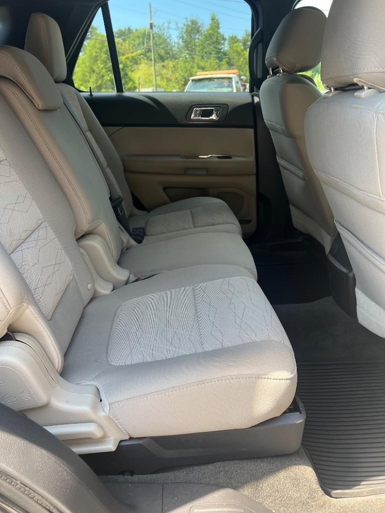 2014 Ford Explorer - $10,500