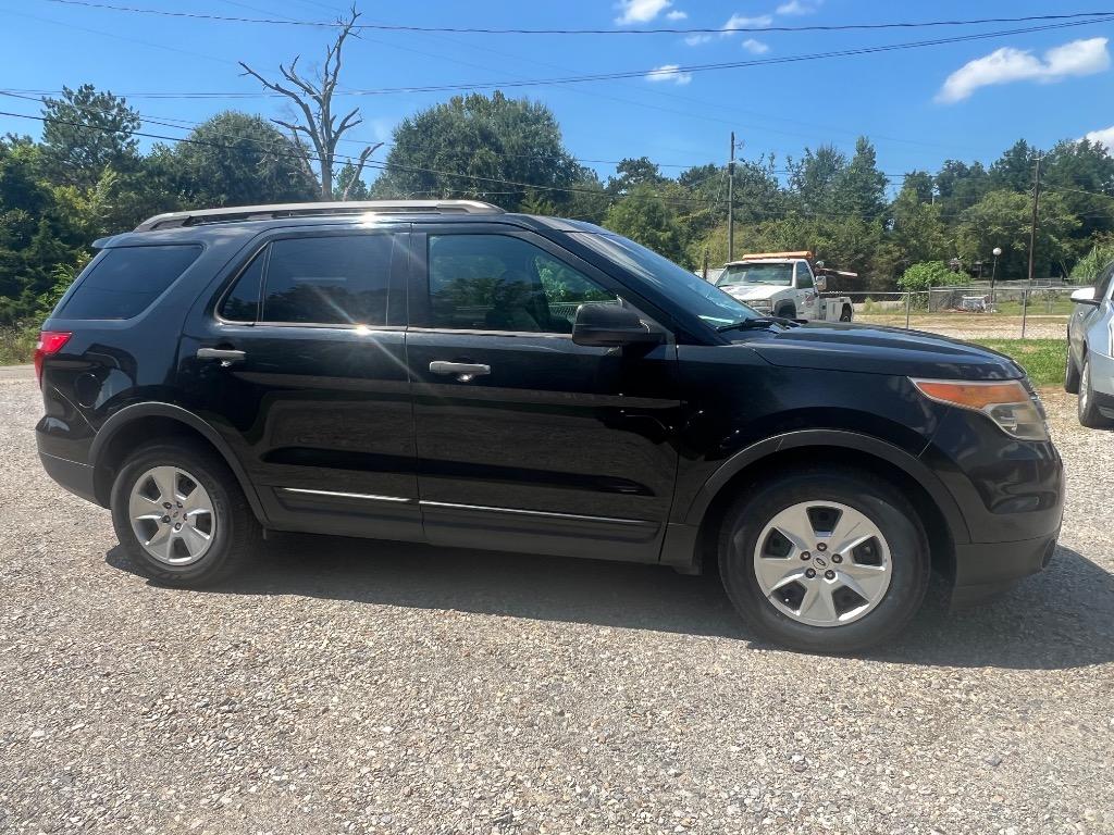 2014 Ford Explorer - $10,500