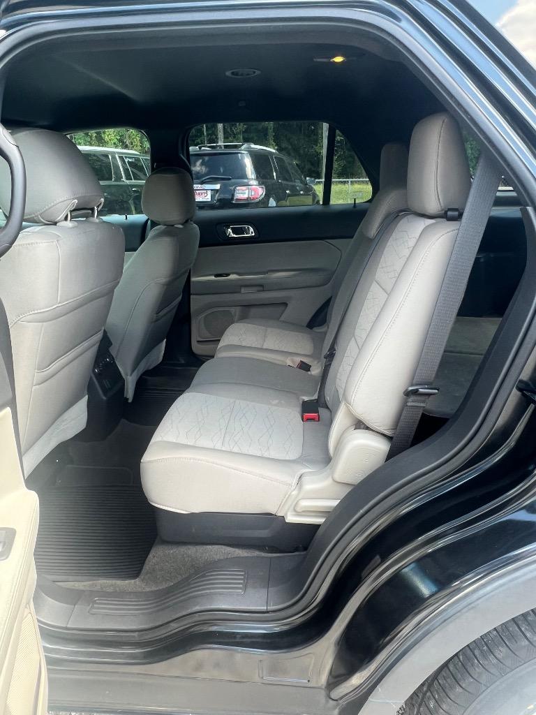 2014 Ford Explorer - $10,500