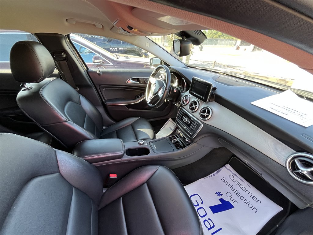 2015 Mercedes-Benz GLA Class
