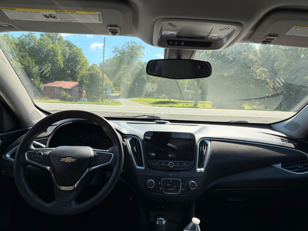 2019 Chevrolet Malibu - $10,995