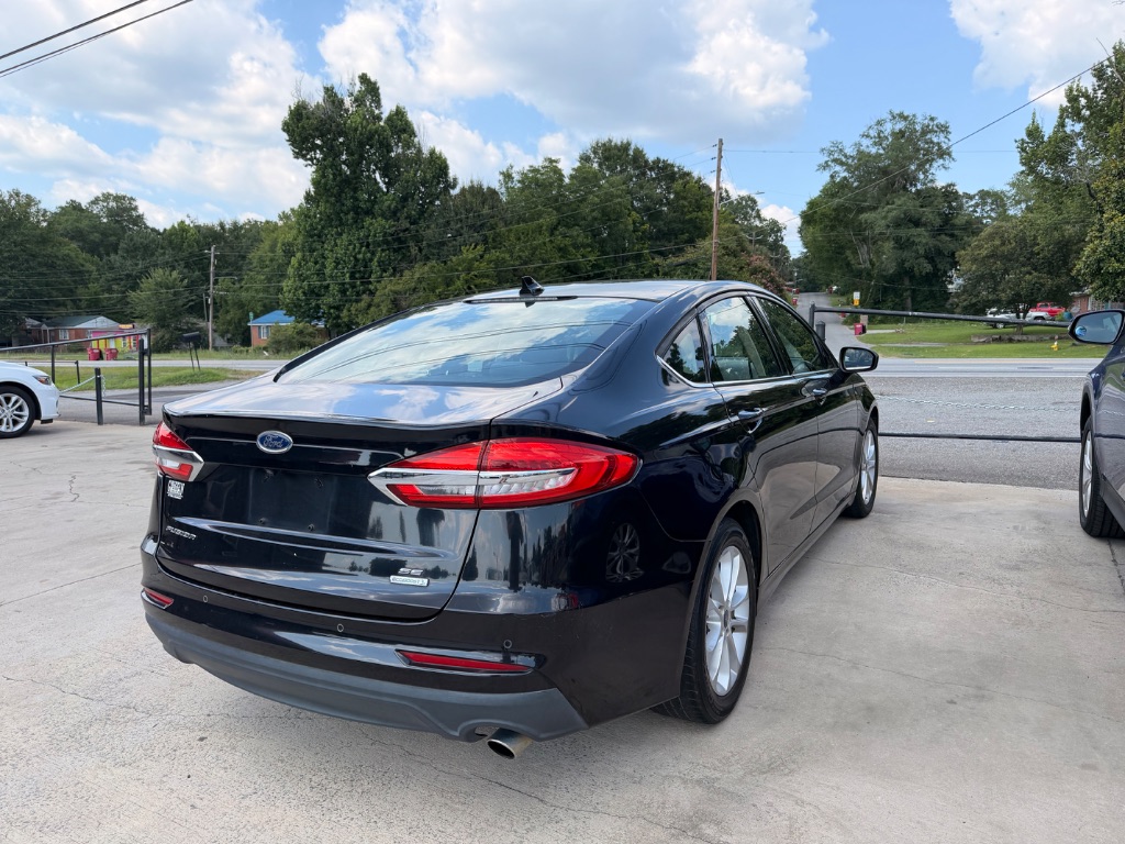 2019 Ford Fusion - $10,500