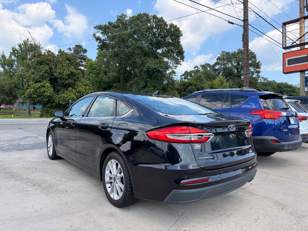 2019 Ford Fusion - $10,500