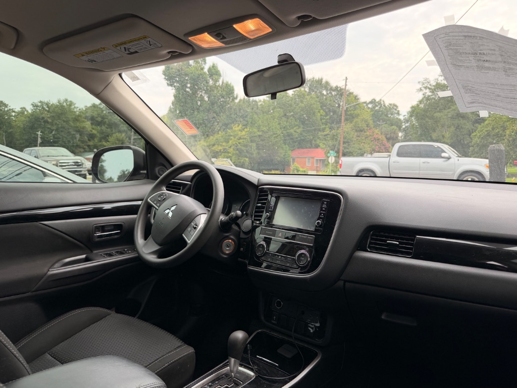 2019 Mitsubishi Outlander - $14,500