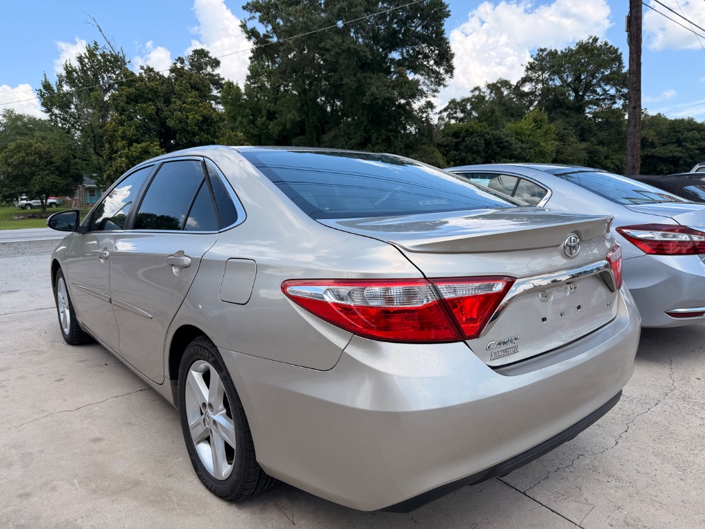 2017 Toyota Camry - $12,995