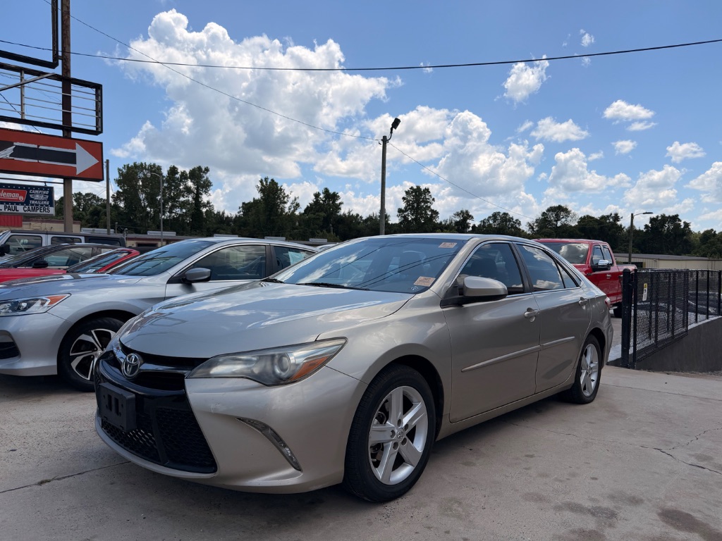 2017 Toyota Camry - $12,995