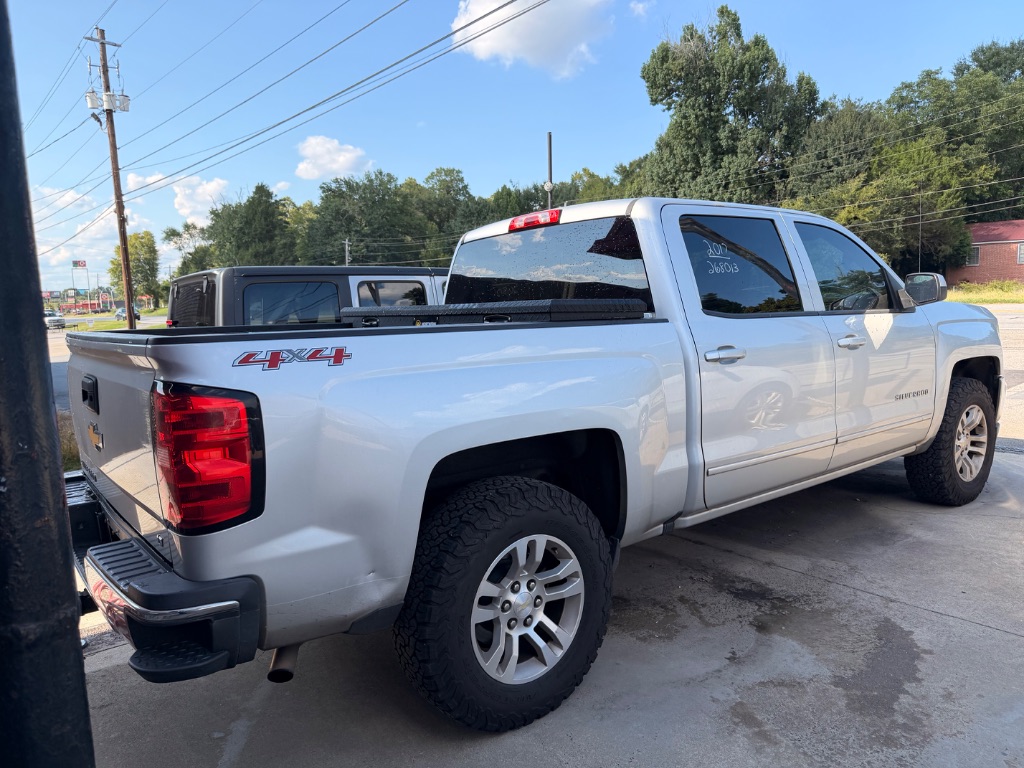 2017 Chevrolet Silverado - $11,275