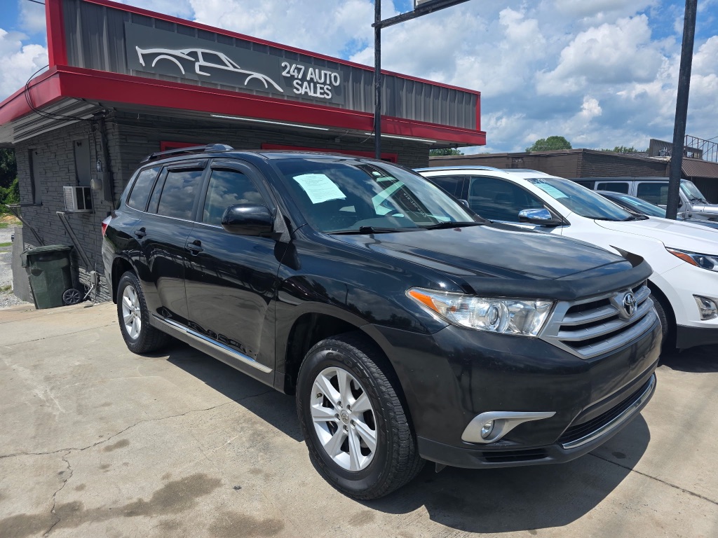 2013 Toyota Highlander - $7,995