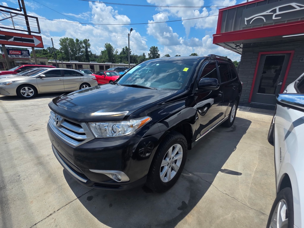 2013 Toyota Highlander - $7,995