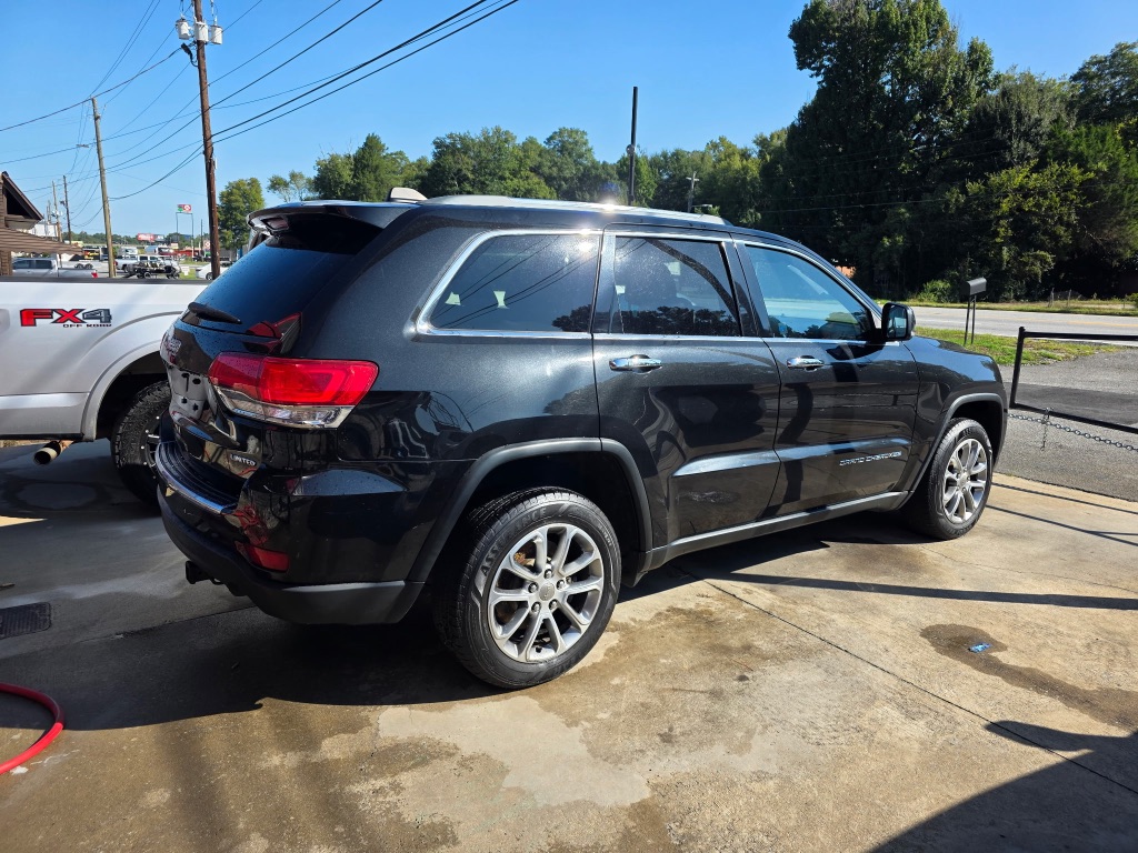 2015 Jeep Cherokee - $13,995