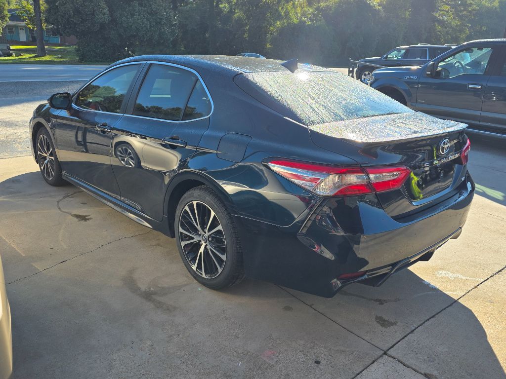 2019 Toyota Camry - $14,995