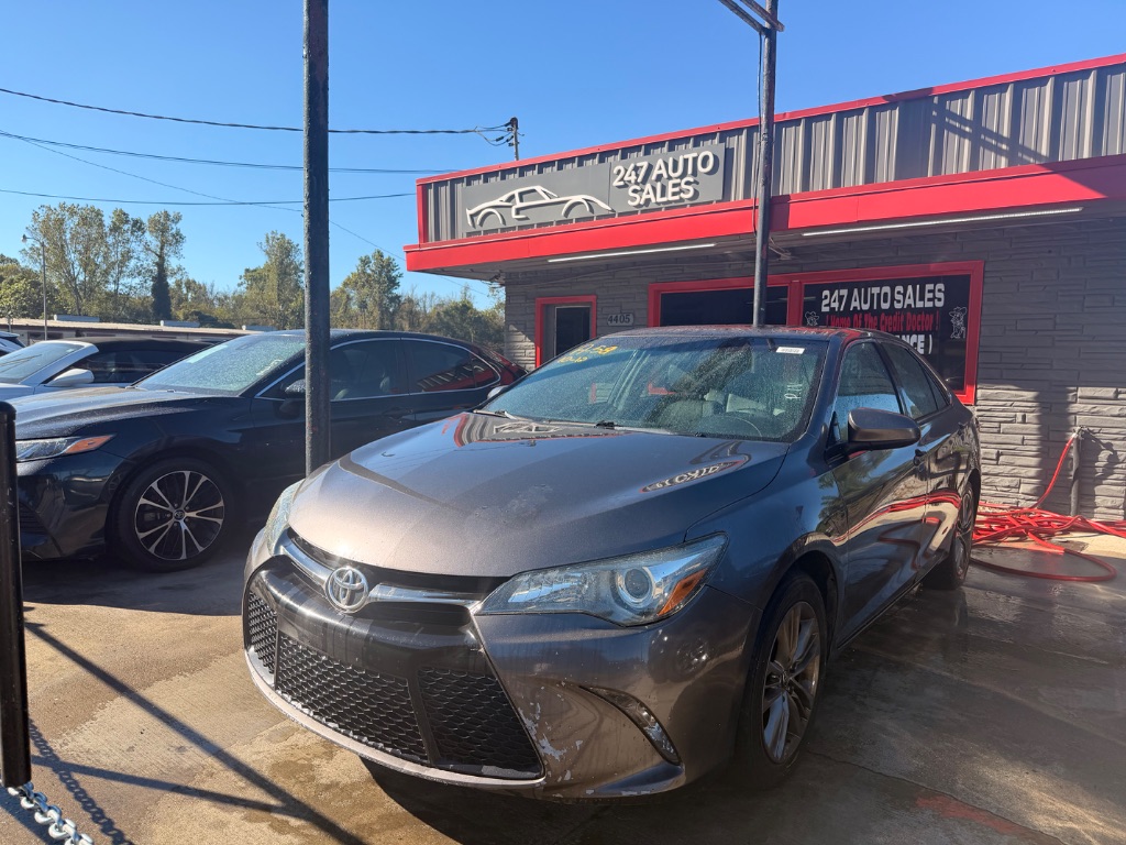 2015 Toyota Camry - $12,900