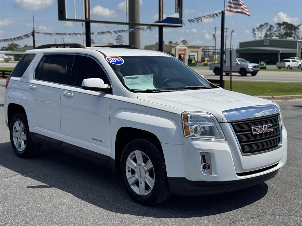 The 2013 GMC Terrain SLE-2 photos