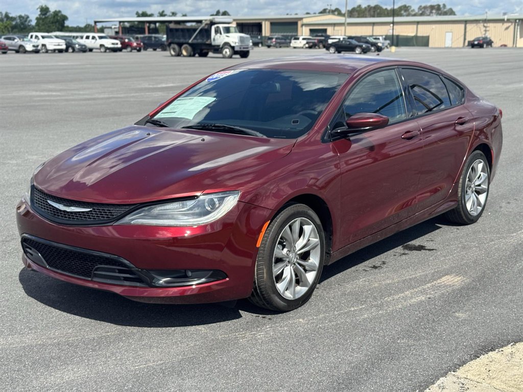 2015 Chrysler 200 S photo