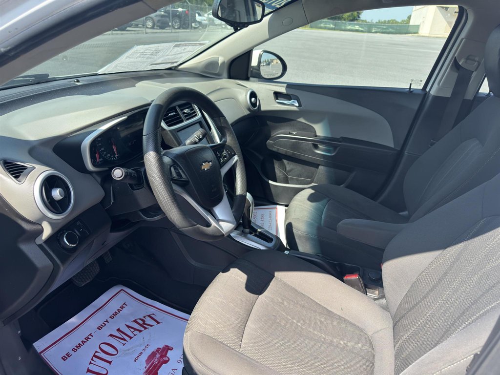 2024 Chevrolet Malibu 1LT photo 25
