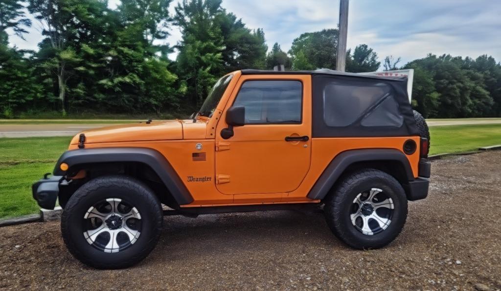 2012 Jeep Wrangler - $11,500