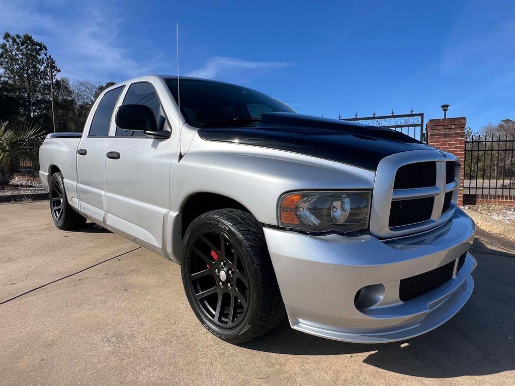 2005 Dodge Ram 1500 - $21,900