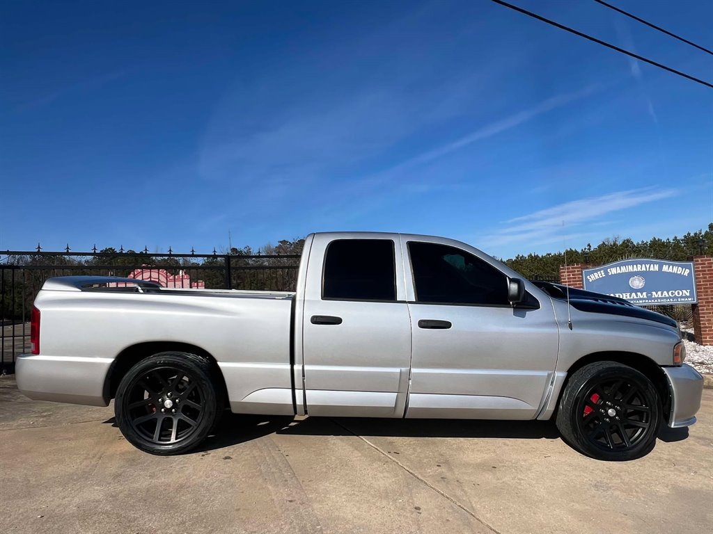 2005 Dodge Ram 1500 - $21,900