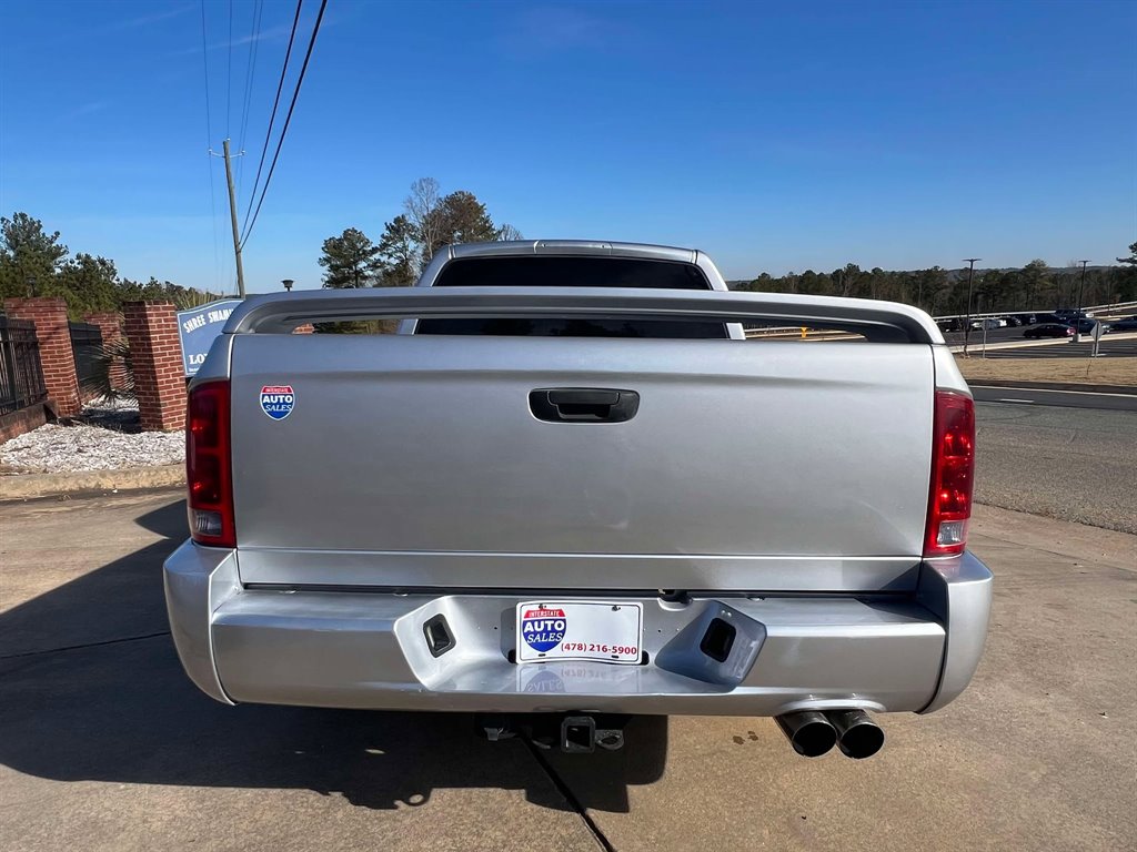 2005 Dodge Ram 1500 - $21,900
