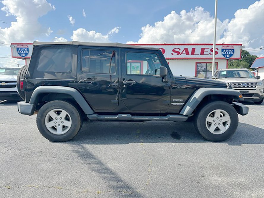 2016 Jeep Wrangler - $16,999