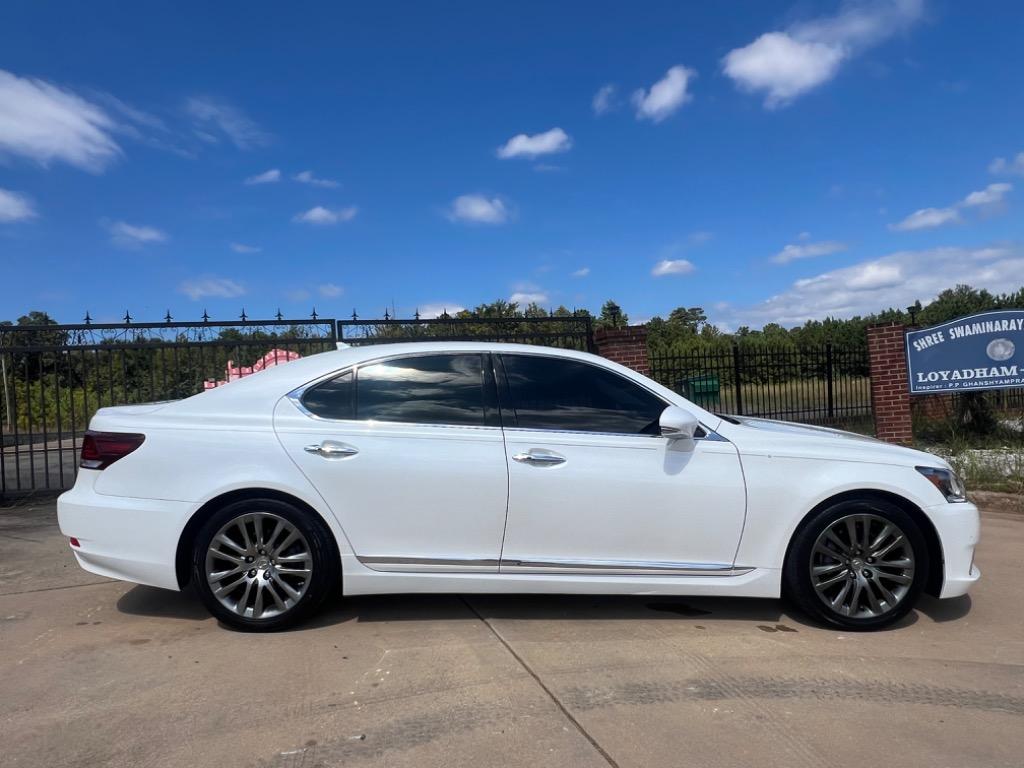 2013 Lexus LS - $17,999
