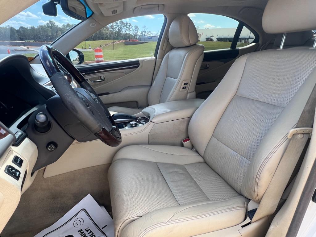 2013 Lexus LS - $17,999