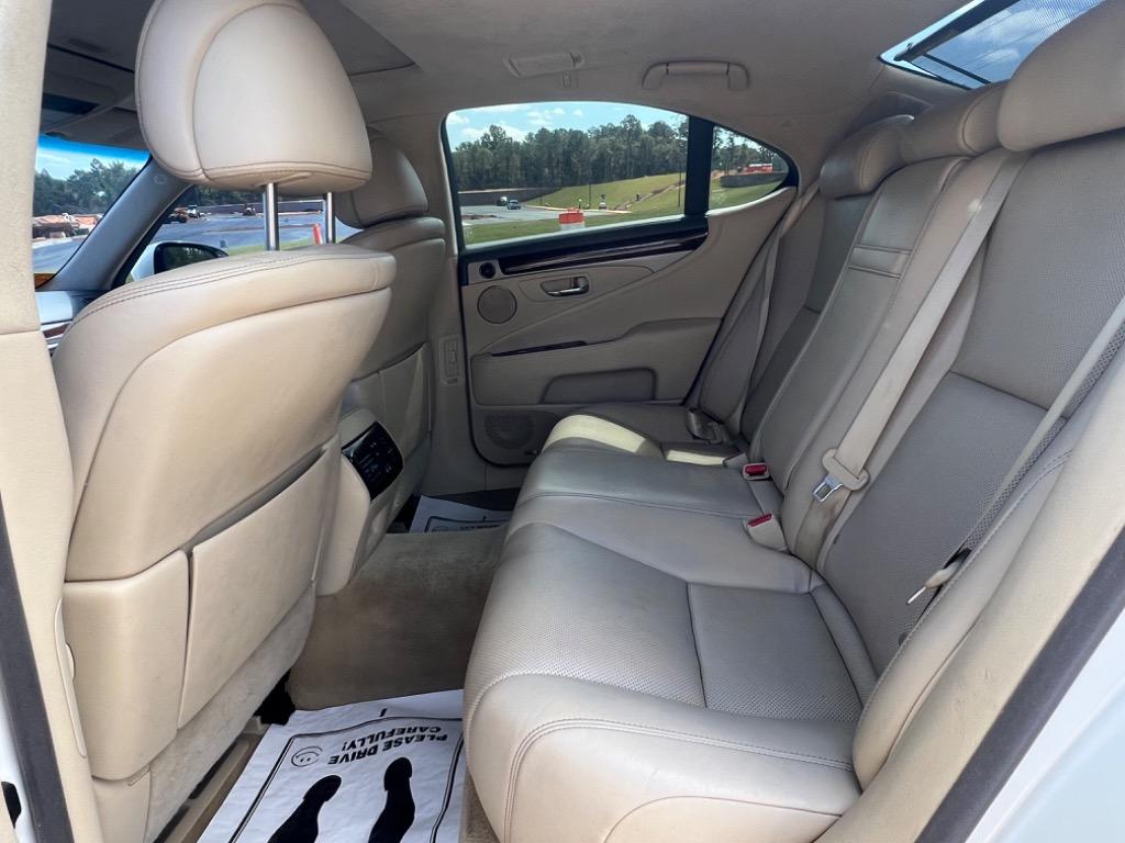 2013 Lexus LS - $17,999