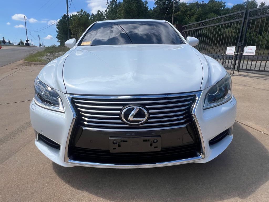 2013 Lexus LS - $17,999