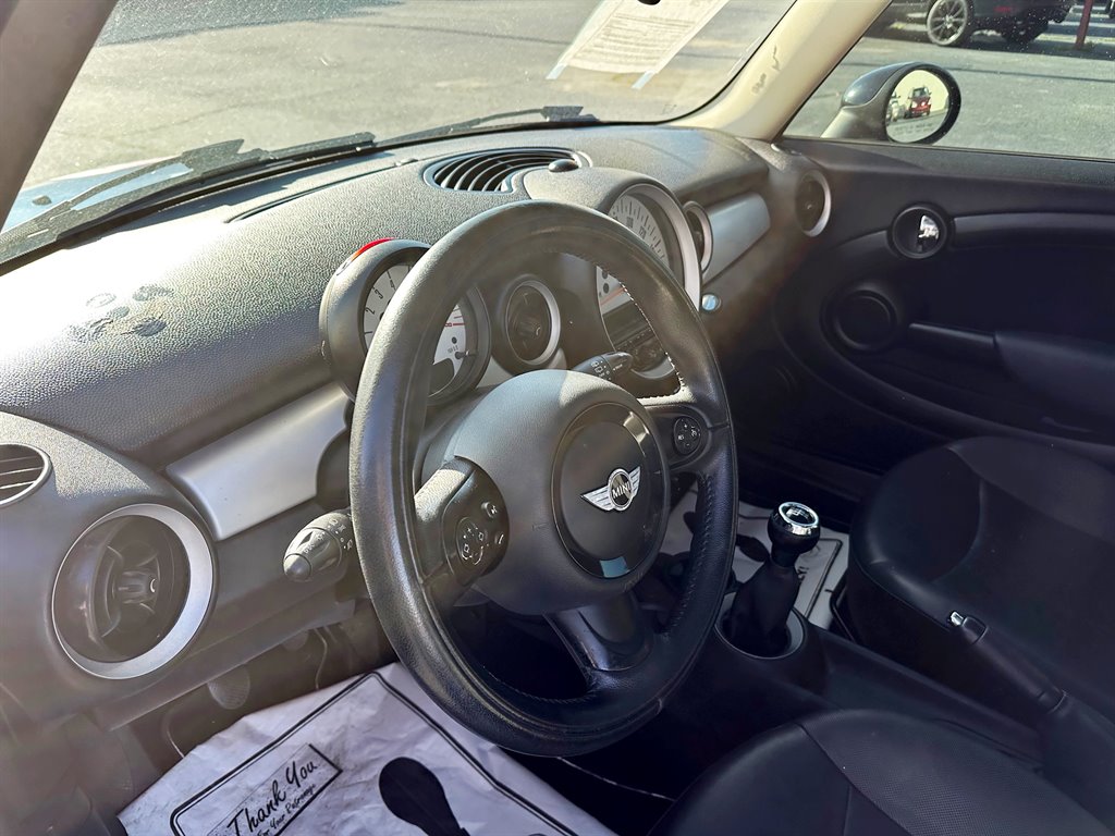 2013 MINI Hardtop - $11,900