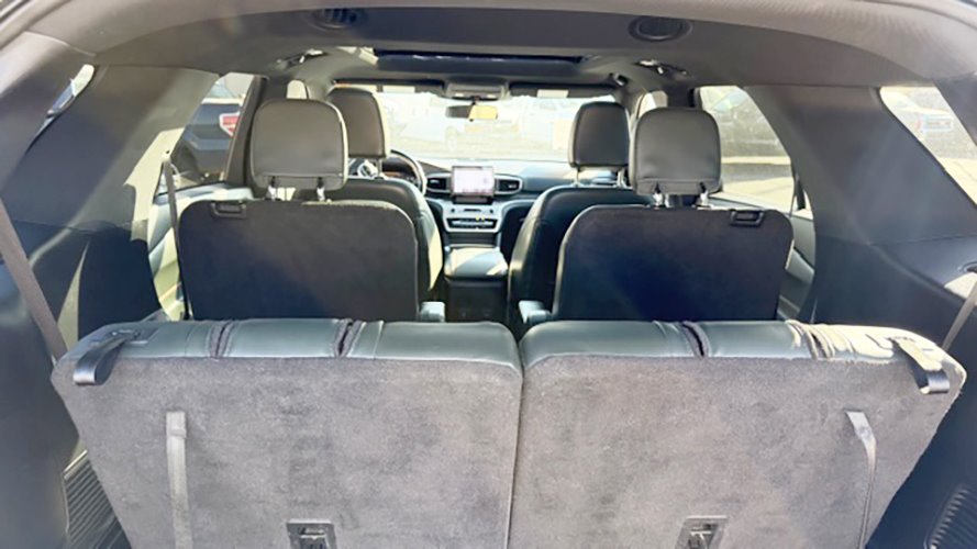 2022 Ford Explorer - $31,900