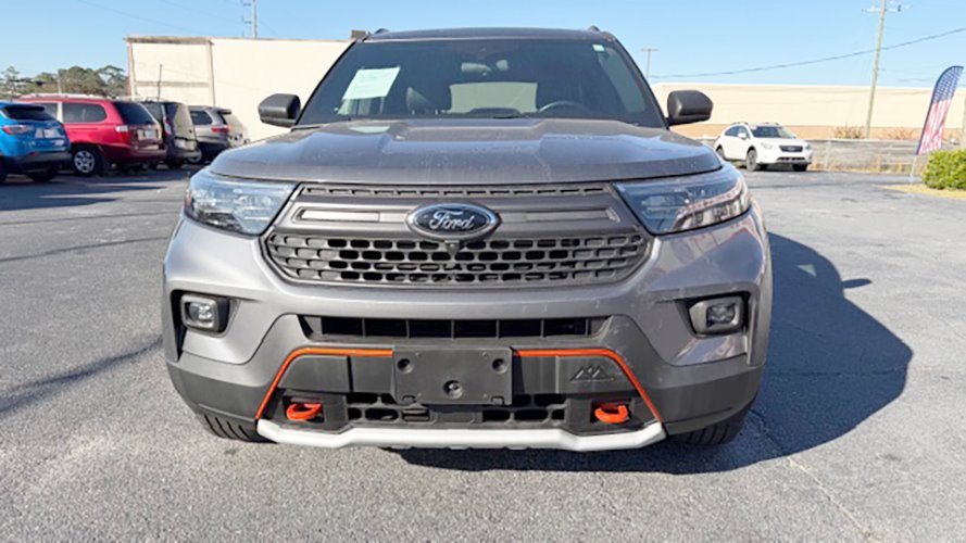 2022 Ford Explorer - $31,900