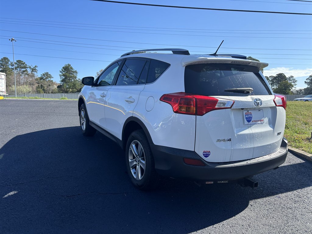 2015 Toyota RAV4 - $17,999