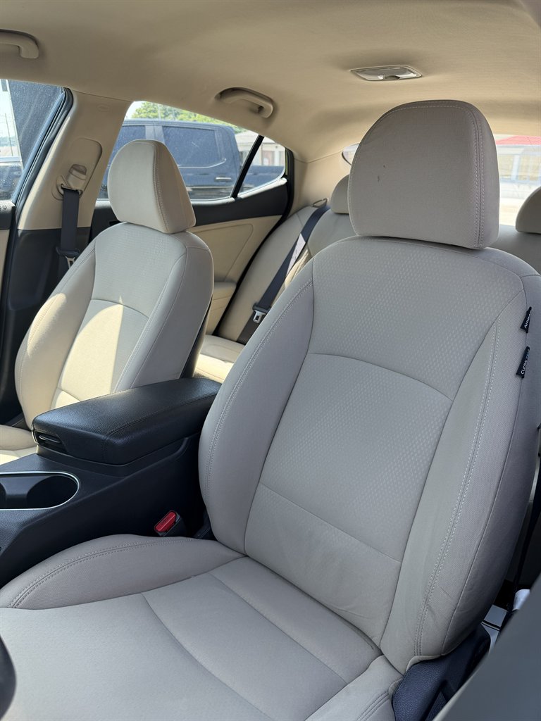 2015 Kia Optima - $13,999