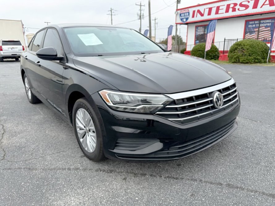 2019 Volkswagen Jetta - $17,999